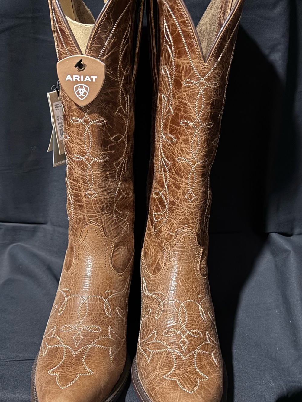 ARIAT Women’s Heritage D toe stretch fit cowboy boots MINT CONDITION!! - Picture 1 of 14